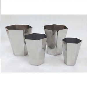 Ensemble de vases à fleurs modernes en argent de qualité supérieure, design personnalisable, centre de table élégant, accent pour la maison à prix abordable - Product Image 5
