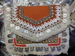 Handmade Classic Beaded Heart Shape Clutch <b>Bag</b> with <b>Silver</b> Coins for Green Embroidery Satin Lining for Wedding & Evening Party - Product Image 4