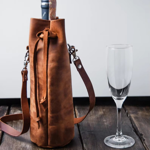 Sac à whisky en cuir étui à bouteille fourre-tout porte-bouteille de vin personnalisé LEB-0012 de transport de vin - Product Image 1