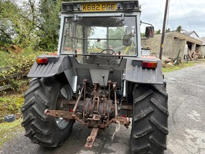 Massey Ferguson 365 Tractor muy bonito en funcionamiento 1 dueño de nuevo con solo 5000 horas - Product Image 6