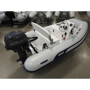 Bateau pneumatique semi-rigide AB Inflatables Mares 10 VSX en fibre de verre de 10' 6\" avec moteur Yamaha 25 CV F25 - Product Image 1