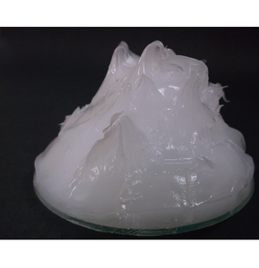 Gelée de pétrole raffinée de qualité industrielle blanche pour les soins cosmétiques de la peau et l'utilisation pharmaceutique, approvisionnement en vrac par Glo Trading - Product Image 3