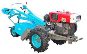 Kubota 2WD Mini Farm Walking Tractor 15HP Motor diésel Buena condición usada Componentes básicos incluyen bomba Caja de cambios Agricultura - Product Image 2
