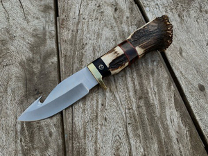 Couteau de camping à lame en acier D2 fait à la main avec manche en corne couteau de chasse Skinner extérieur personnalisé pour le soutien. - Product Image 5