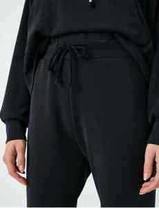 ชุดกีฬาแบบสวมหัวสำหรับผู้หญิงชุดวอร์มเล่นกีฬาแบบสวมหัวแฟชั่นคุณภาพสูง - Product Image 5