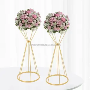 Everly quinn-centro de mesa de oro mwtallico, soporte de flores para centro de mesa, con conos duales de forma única y elegante - Product Image 1