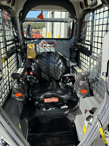 Cargadora de orugas compacta B-O-B-C-A-T T66 de 74 HP con motor diésel, dirección deslizante, sistema hidráulico de alto flujo, equipo de construcción CTL en venta - Product Image 6