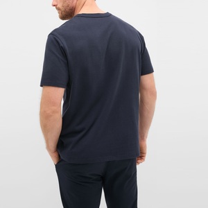 T-shirts 100% coton de haute qualité pour tous, sans commande minimum requise, services d'impression et de broderie personnalisés disponibles - Product Image 2