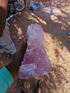 Piedra en bruto de cuarzo rosa, cristal Rosa crudo, piedra de Reiki curativa, trozos de piedras preciosas naturales, suministro de artesanía y joyería - Product Image 4