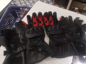 Gants de moto de course en cuir de haute qualité avec logo personnalisé, à doigts complets, lourds, durables, compatibles avec les écrans tactiles, pour une utilisation en extérieur - Product Image 5