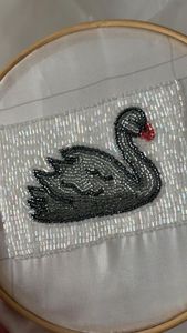 Llaveros Elegantes y Modernos con Cuentas Estilo Indio, Llaveros con Cuentas de Semillas Hechos a Mano en India - Product Image 4