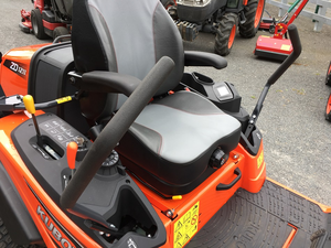 เครื่องตัดหญ้าแบบนั่งขับ Kubota ZD1211 Zero Turn ปี 2026 ใหม่และมือสอง ราคาประหยัดที่สุด พร้อมขาย ผู้จัดจำหน่ายเครื่องจักรทำสวน พร้อมจัดส่ง - Product Image 3