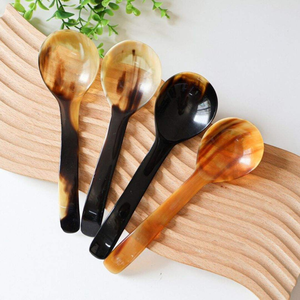 Cuerno de búfalo natural Cuchara Grande y Pequeña Cubiertos Cuchara para ensalada Productos de cuerno hechos a mano Cuchara pulida para el hogar y el restaurante - Product Image 4
