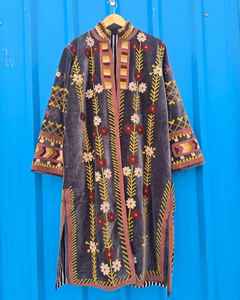 Chaquetas largas de terciopelo bohemio con bordado Suzani para mujer, chaqueta larga con bordado floral, abrigo largo Suzani, abrigo largo floral - Product Image 6