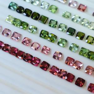 Pulido 6mm Natural Cojín Corte Turmalina Piedra preciosa Multicolor Piedra semipreciosa para la fabricación de joyas - Product Image 1