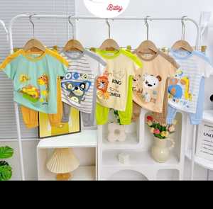 <b>Short</b> <b>Sleeve</b> Square Design <b>Sweatshirt</b> and Matching <b>Shorts</b> with Letter Detail for Summer Outfit for Kids for Outdoor - Product Image 4