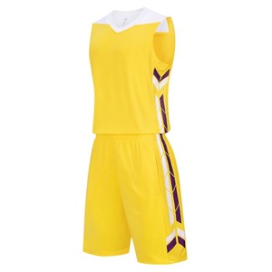 Conjunto de Uniforme Deportivo de Baloncesto para Hombre, Estilo Universitario, Estampado Deportivo, Sin Mangas, 2 Piezas, Camiseta y Pantalones Cortos Transpirables, Personalizable - Product Image 1