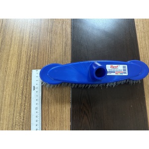 Balai à poils durs en plastique durable avec long manche pour usage domestique - Product Image 4