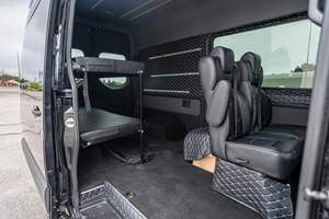 Mercedes-Benz Sprinter 3500XD 2023 Usado, Volante a la Izquierda/Derecha - Product Image 5