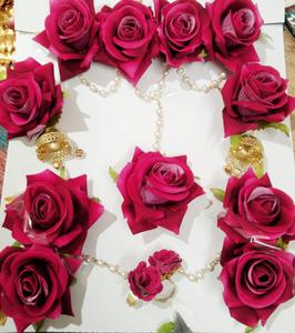 Conjunto de joyas florales de rosa oscuro de aspecto natural Premium con perlas hechas a mano nupcial Haldi Mehendi y colección festiva en 2025 - Product Image 1