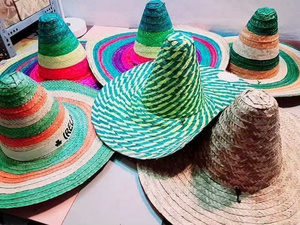 Sombreros de paja mexicanos festivos-Colores brillantes para cualquier reunión - Product Image 3