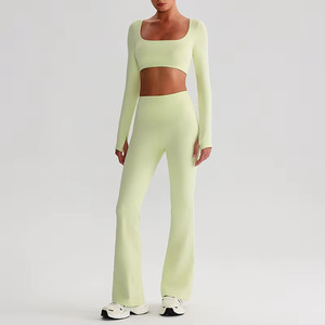 Conjunto de fitness con logotipo personalizado para mujer, sujetador de Yoga a prueba de golpes en la espalda, mallas elásticas ajustadas para mujer, conjuntos de fitness deportivo de 3 piezas - Product Image 1