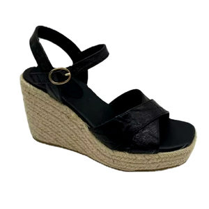 Espadrilles de qualité supérieure au design unique, très confortables, respectueuses de l'environnement, spécialement conçues pour les filles du Bangladesh - Product Image 3