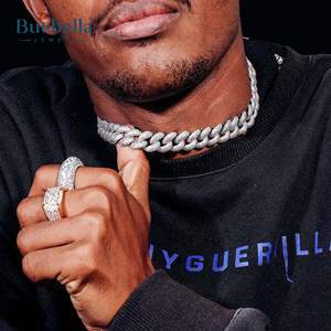 Cadena cubana pavimentada de diamante de moissanita de 15mm chapada en oro de 14 quilates de plata 925 para hombre con cierre de caja grande para hombre - Product Image 3