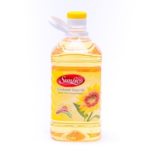 Bouteilles en verre en plastique en vrac de qualité supérieure pour la cuisson Huile de tournesol raffinée et pressée à froid disponible à la vente - Product Image 6