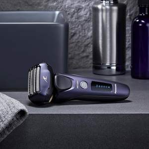 Rasoir électrique 5 lames pour hommes, utilisation humide et sèche, avec tondeuse escamotable et tête pivotante flexible, étanche IPX7, pour le corps - Product Image 1