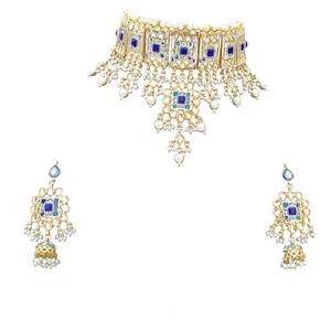 Parure de mariée en laiton plaqué argent d'inspiration luxueuse, collier et Maang Tikka en zircon avec détails perlés traditionnels pour mariage et fiançailles - Product Image 3