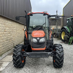 Tractor Agrícola Diésel M7040 Usado, 4x4, Maquinaria Agrícola, 8HP, Transmisión por Engranajes, 5 Años de Garantía, Venta al Por Mayor para Exportación - Product Image 1