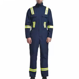 Uniformes de Trabajo Ergonómicos con Diseño de Movimiento para Personal de Línea de Ensamblaje y Servicio Técnico - Product Image 1
