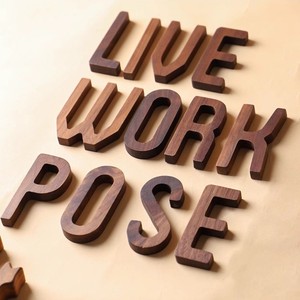 Colgante de pared de madera letras 3D al por mayor hermosas pegatinas de letras del alfabeto de madera para la decoración de la habitación - Product Image 6