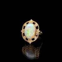 Welo Fire Opal Cincin emas pahatan api berseri bisikan permata disepuh cermat cahaya hangat dalam cahaya abadi cahaya bersinar