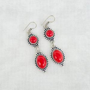 Boucles d'oreilles multi-pierres en corail rouge Boucles d'oreilles pendantes plaquées argent 925 faites à la main Boho Moonga Bijoux Cadeau pour elle Boucles d'oreilles ethniques - Product Image 3