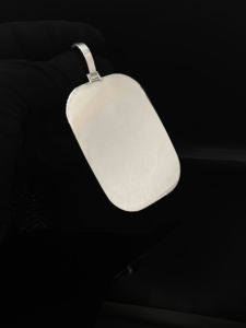 Pendentif personnalisé en alliage plaqué argent avec diamants glacés, style chrétien urbain et hip-hop - Product Image 4