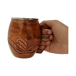 Tasse en bois naturel pour cadeau d'anniversaire ou de vacances Wide Charm par Tradebyd - Product Image 1