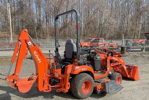 Tracteur tondeuse autoportée 4x4 de 4 tonnes à prix avantageux avec moteur, boîte de vitesses, pompe et roulement à vendre - Product Image 4