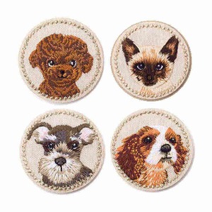 Patchs brodés thermocollants personnalisés pour chapeaux – Prix premium – Patch brodé personnalisé motif floral pour vêtements - Product Image 1