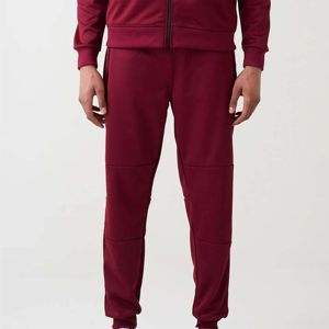 Chándal Deportivo Rojo para Hombre, Cómodo y Elegante con Tejido Elástico, Perfecto para Fitness y Deportes al Aire Libre - Product Image 5