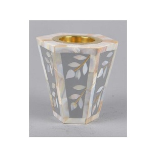 Support à bougie artisanal en nacre, support à bougie classique en nacre pour la décoration de la maison, support à bougie design pour la maison - Product Image 1