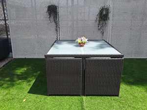 Meubles en osier avec tabouret Fabriqué au Viet Nam Ensemble de café noir Style rotin Emballage de café extérieur Caractéristique de couleur de jardin moderne - Product Image 3