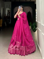 Lehenga uni en Chanderi pur pour femme, longueur cheville, avec bordure Zari et dupatta orné de sequins, idéal pour les occasions festives