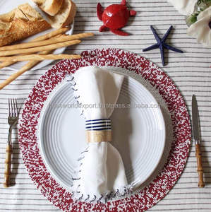 Ronds de serviette en résine de bois taillés géométriques en couches | Supports artistiques contemporains pour un style de table à manger créatif par FWE - Product Image 2