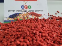 Offerta Speciale Solo Oggi: Granuli Piccoli di LLDPE Rosso per Stampaggio a Soffiatura - Grado per Film a Iniezione