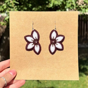 Pendientes de cuentas bohemias con flecos en cascada Andy de diseño turquesa, regalo de joyería único - Product Image 1