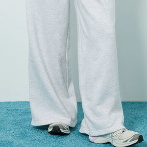 Ensemble survêtement pour femme surdimensionné au design personnalisé, prix de gros, ensemble décontracté deux pièces pour femme avec épaules tombantes et taille élastique - Product Image 4