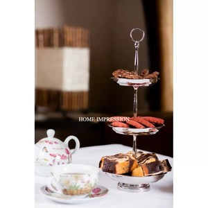 HOME IMPRESSION Support à gâteau multifonctionnel en bois massif marron foncé écologique fait à la main classique, moderne et élégant pour la cuisine à domicile - Product Image 3