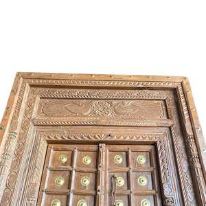 Porte en bois massif artisanale antique avec des panneaux sculptés de style traditionnel d'origine du Rajasthan pour la maison, le bureau et la chambre à coucher - Product Image 4